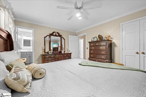 103 Hollymont Court Simpsonville SC 29681