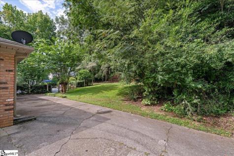 103 Hollymont Court Simpsonville SC 29681
