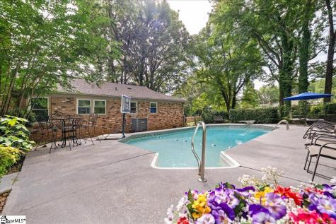 103 Hollymont Court Simpsonville SC 29681