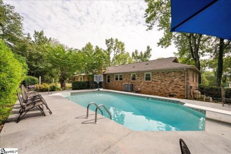 103 Hollymont Court Simpsonville SC 29681