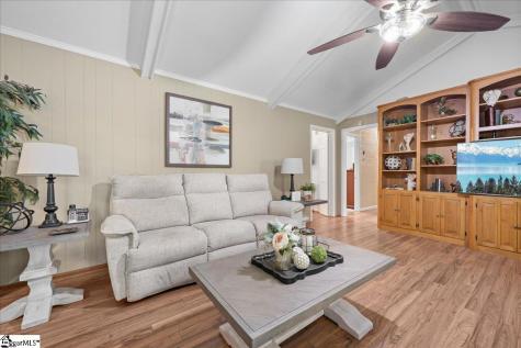 103 Hollymont Court Simpsonville SC 29681