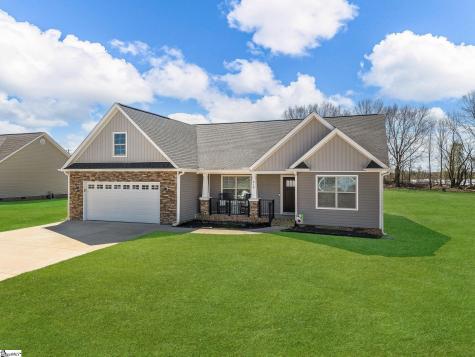 218 Little Man Drive Boiling Springs SC 29316