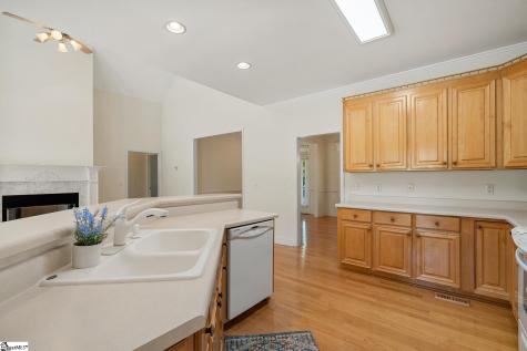 100 Knightsbridge Lane Anderson SC 29621