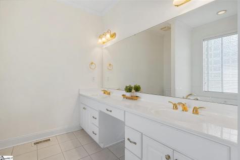 100 Knightsbridge Lane Anderson SC 29621