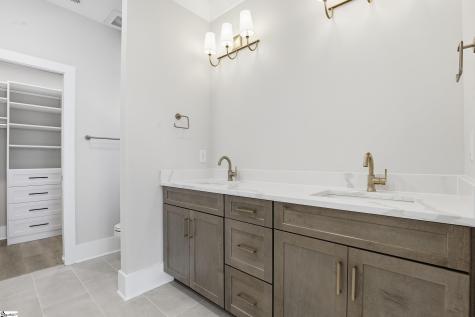 75 Mcneil Court Greenville SC 29609