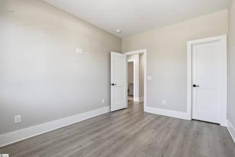 75 Mcneil Court Greenville SC 29609