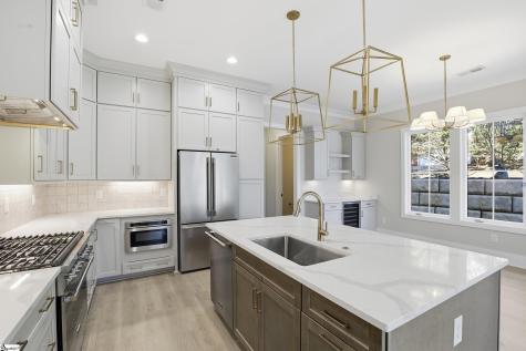 75 Mcneil Court Greenville SC 29609