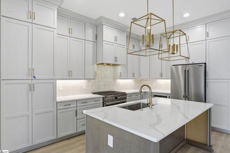 75 Mcneil Court Greenville SC 29609