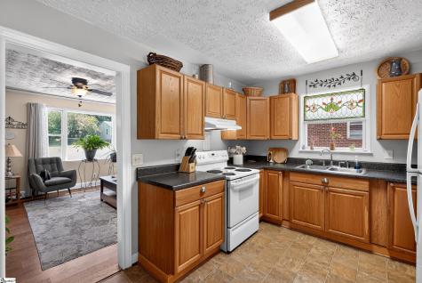 37 Crestmore Drive Greenville SC 29611