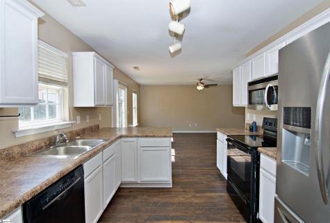 305 N Chestnut Street Seneca SC 29678