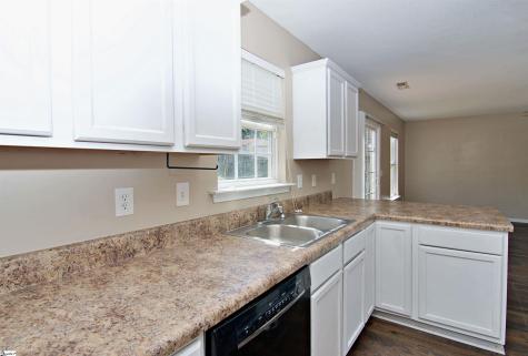 305 N Chestnut Street Seneca SC 29678