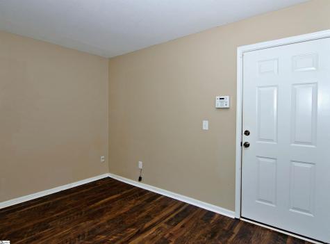 305 N Chestnut Street Seneca SC 29678