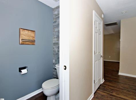 305 N Chestnut Street Seneca SC 29678