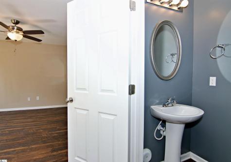 305 N Chestnut Street Seneca SC 29678