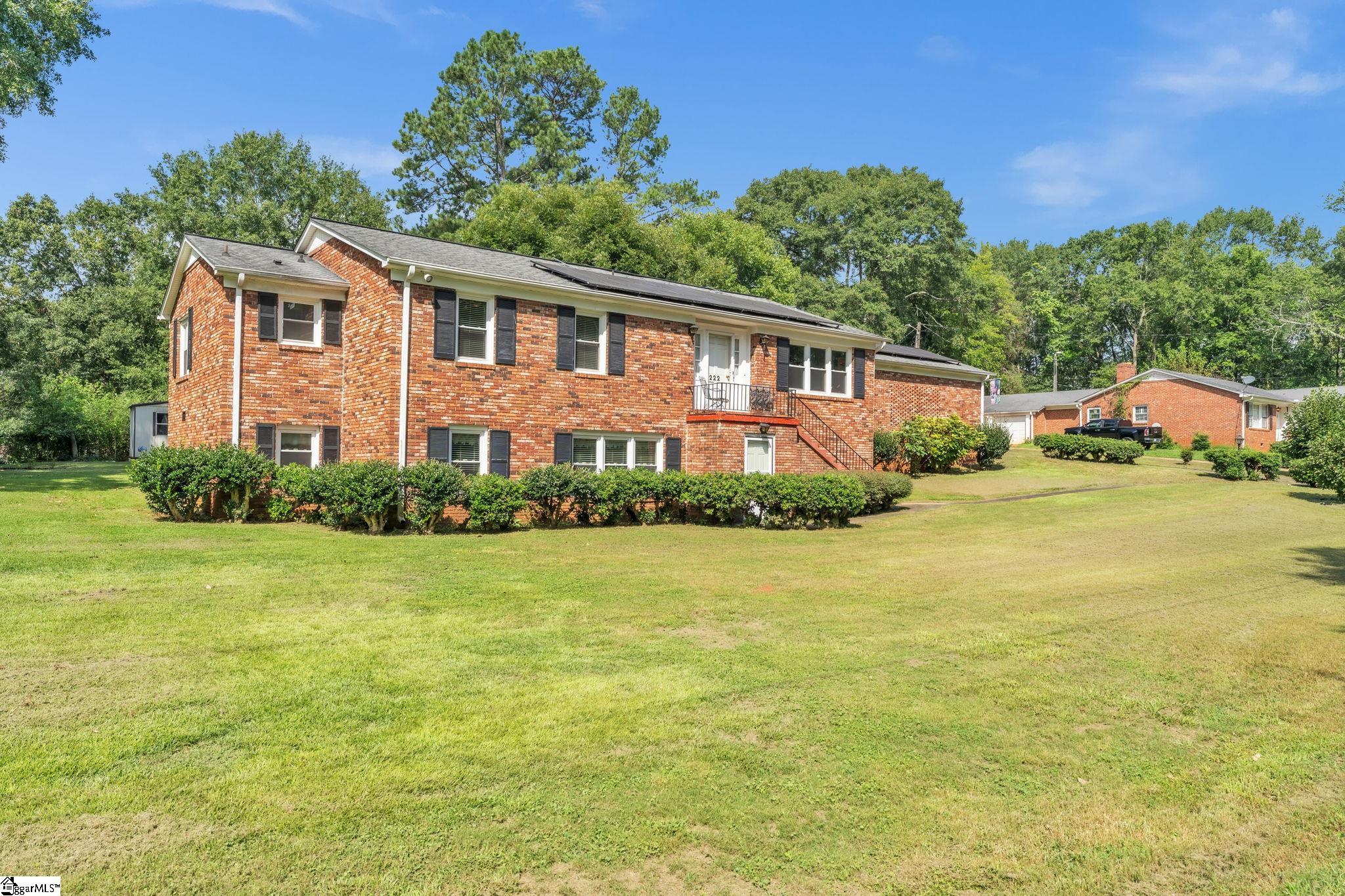 222 Hillcrest Circle Anderson SC 29624