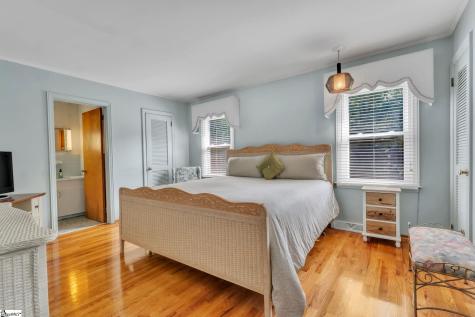 222 Hillcrest Circle Anderson SC 29624