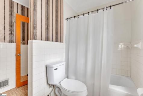 222 Hillcrest Circle Anderson SC 29624