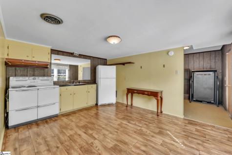 222 Hillcrest Circle Anderson SC 29624