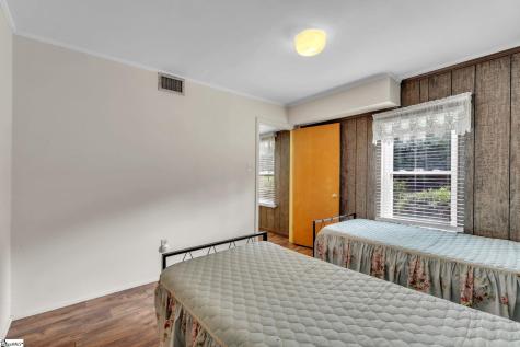 222 Hillcrest Circle Anderson SC 29624