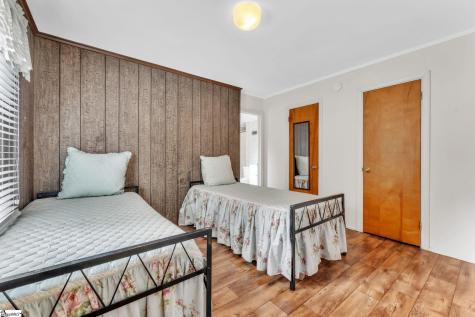 222 Hillcrest Circle Anderson SC 29624