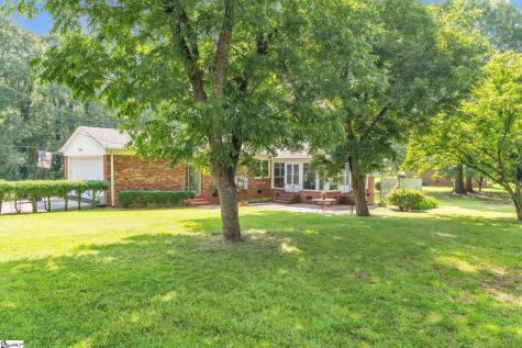 222 Hillcrest Circle Anderson SC 29624