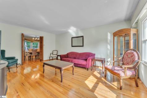 222 Hillcrest Circle Anderson SC 29624