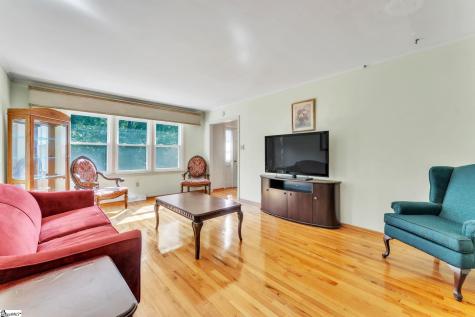 222 Hillcrest Circle Anderson SC 29624