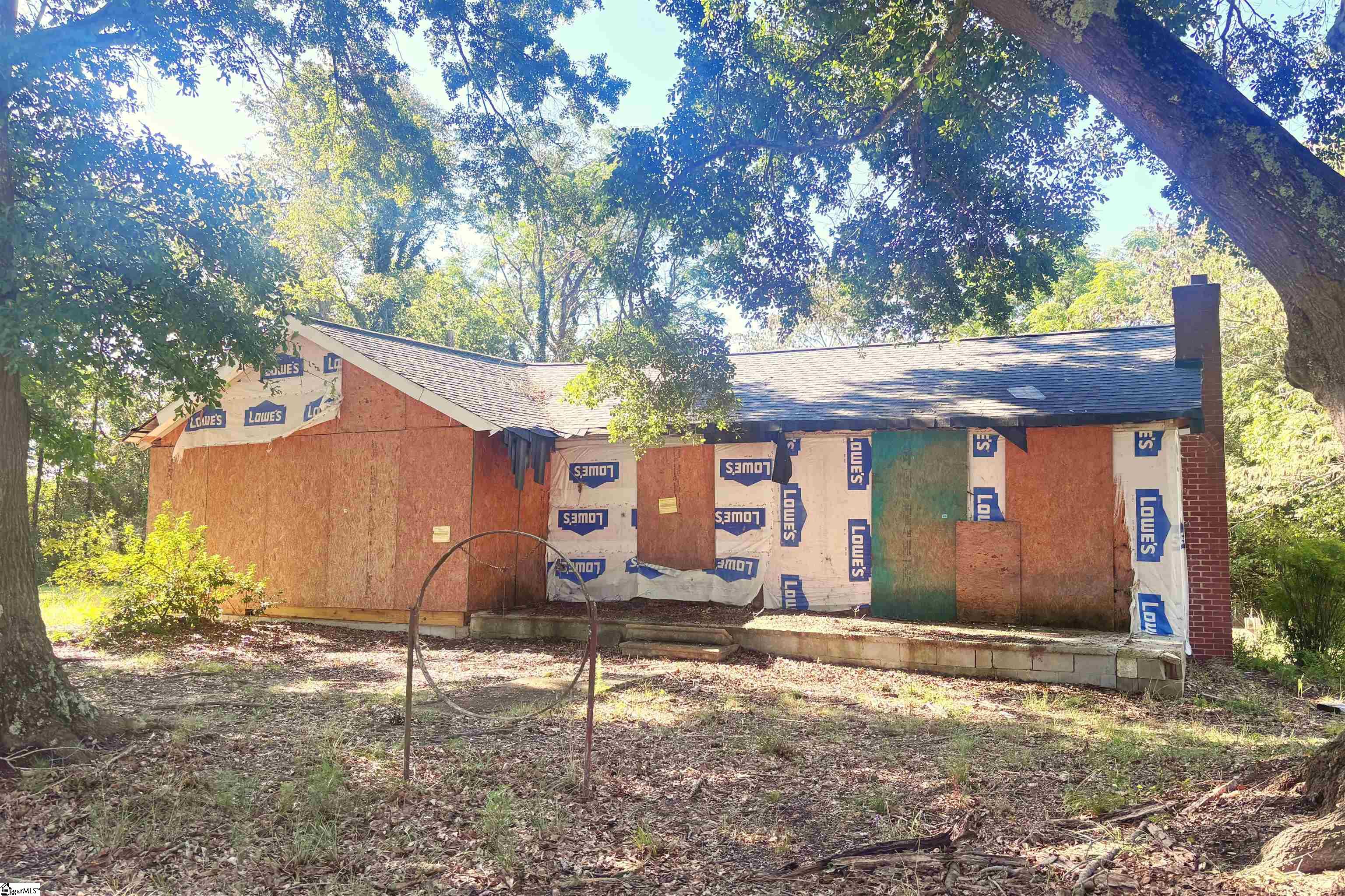 7815 W 76 Highway Laurens SC 29360