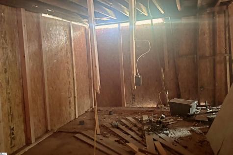 7815 W 76 Highway Laurens SC 29360