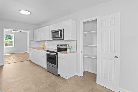 488 Tabor Woods Road Pickens SC 29671