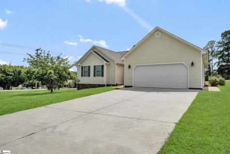 101 Summercrest Court Easley SC 29642