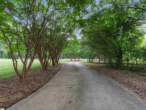 453 Circle Road Greer SC 29651