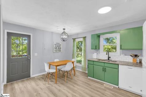 206 West Avenue Greenville SC 29611