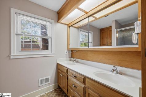 7 Norwich Drive Greenville SC 29609