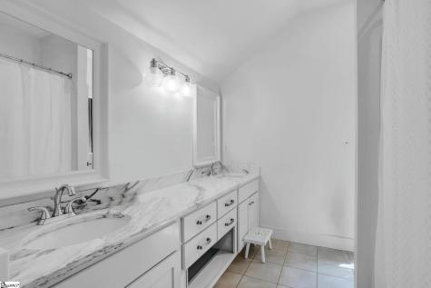 50 Pleasant Valley Trail Travelers Rest SC 29690