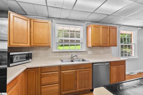 2821 Poinsett Highway Greenville SC 29609