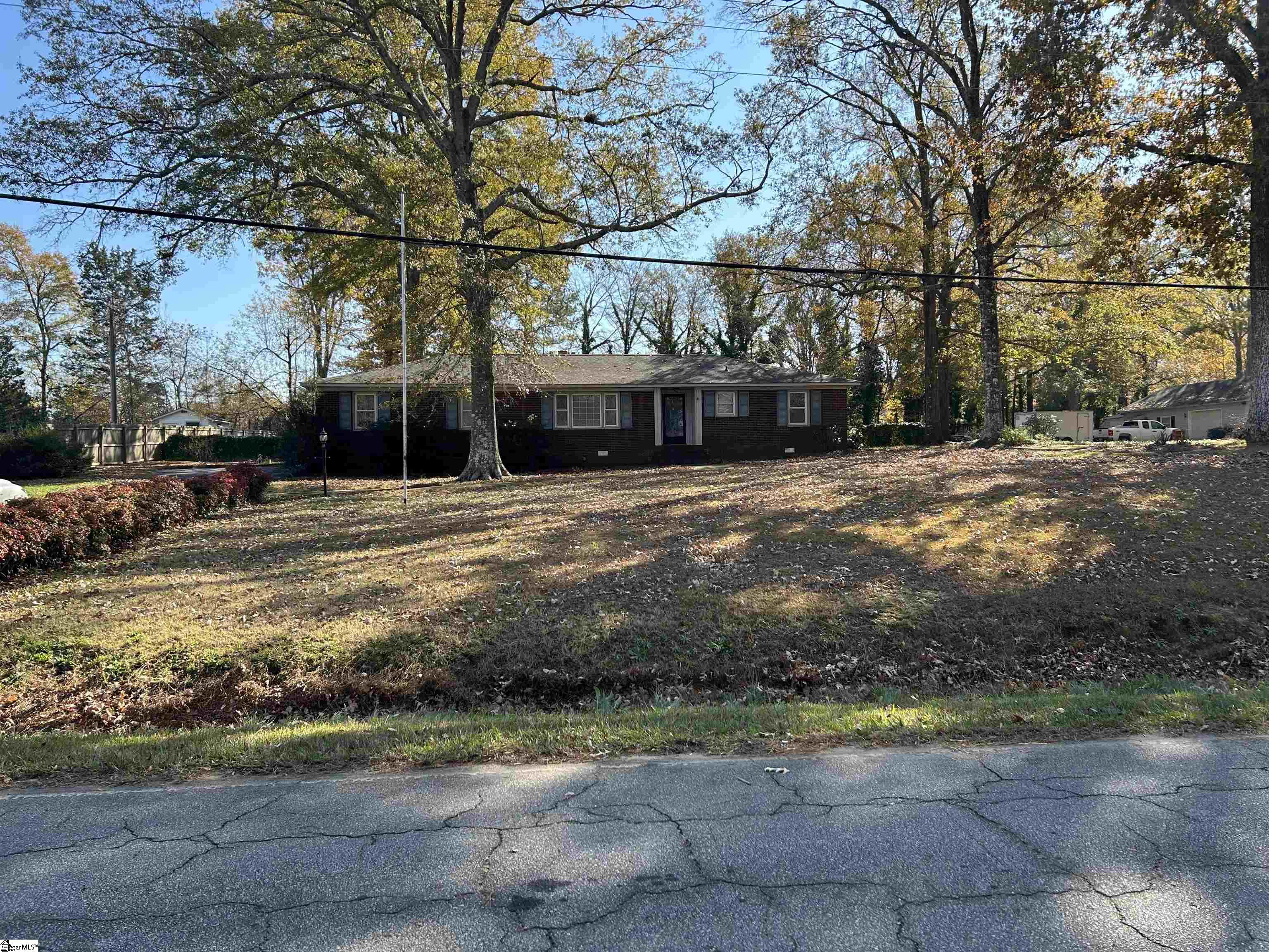 1598 Sunset Boulevard Clinton SC 29325