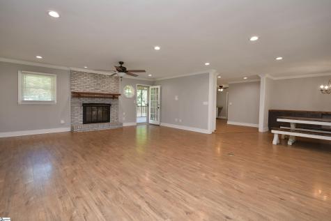 127 Rolling Green Circle Greenville SC 29615