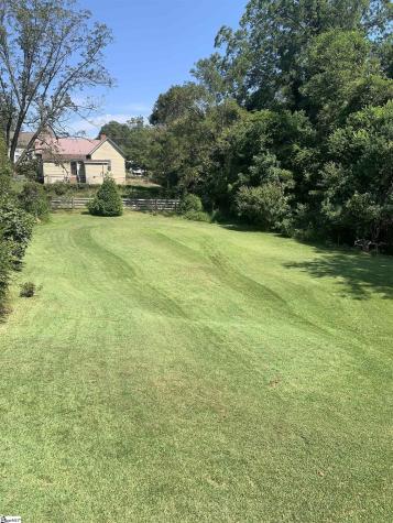 207 Ellis Avenue Abbeville SC 29620