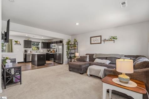 8 Bearmont Trail Greenville SC 29617