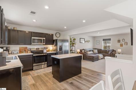 8 Bearmont Trail Greenville SC 29617