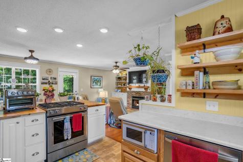 211 Tripp Street Williamston SC 29697