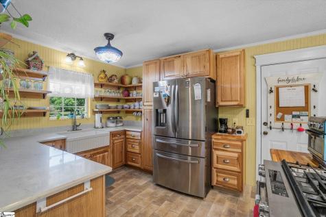 211 Tripp Street Williamston SC 29697
