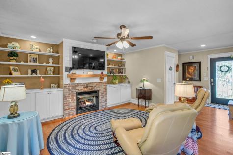 211 Tripp Street Williamston SC 29697