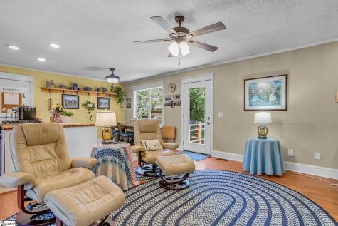 211 Tripp Street Williamston SC 29697