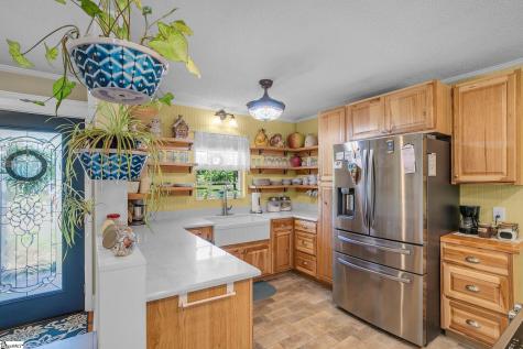 211 Tripp Street Williamston SC 29697