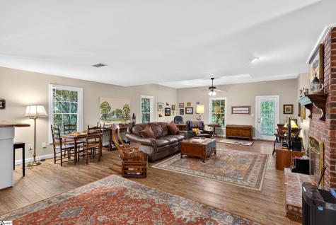 14 Flicker Drive Greenville SC 29609
