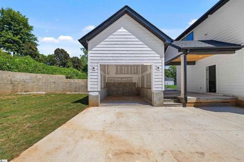 33 Happy Avenue Greenville SC 29609