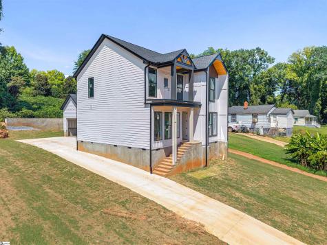 33 Happy Avenue Greenville SC 29609
