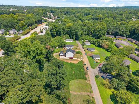 33 Happy Avenue Greenville SC 29609
